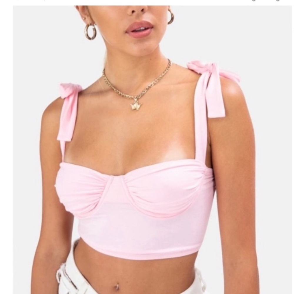 Adika size medium pink top! Worn once! So cute for summer.